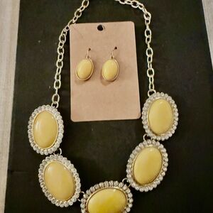 Charming Charlie Yellow and Gold Necklace Set